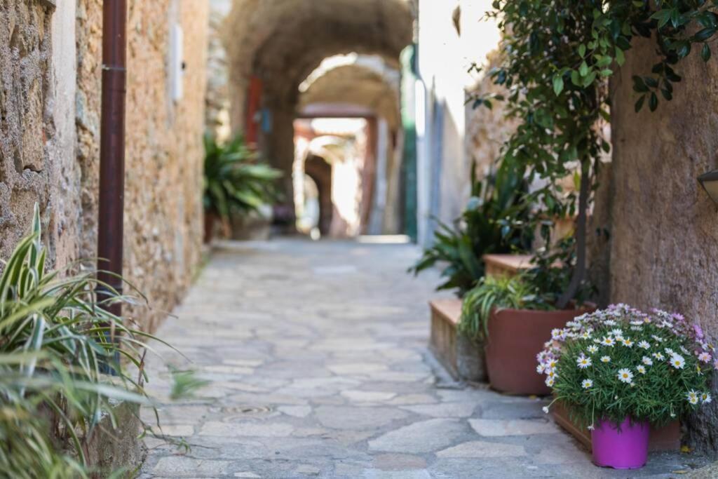 La Casa Di Sandra A Noli Villa ภายนอก รูปภาพ