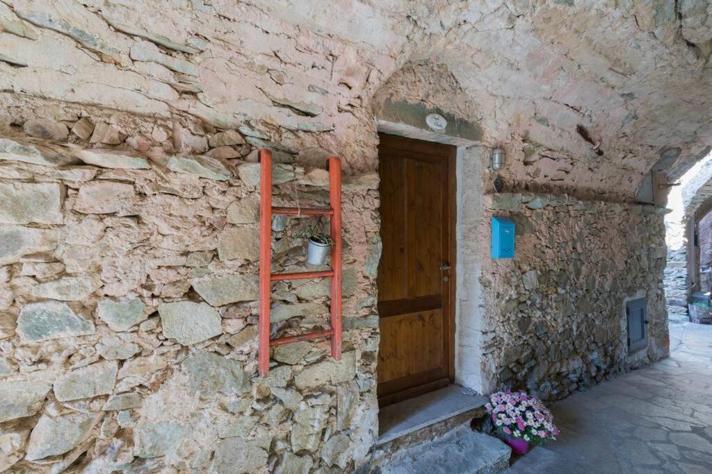 La Casa Di Sandra A Noli Villa ภายนอก รูปภาพ